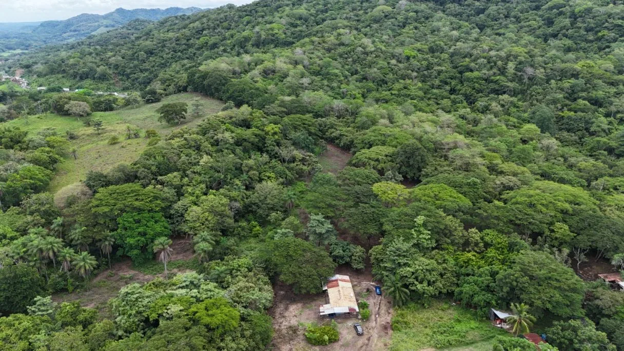 Commercial Lot with a House and Three Rental Cabins, Offering Business Potential Along Route 1 — Lourdes de Abangares, photo 17