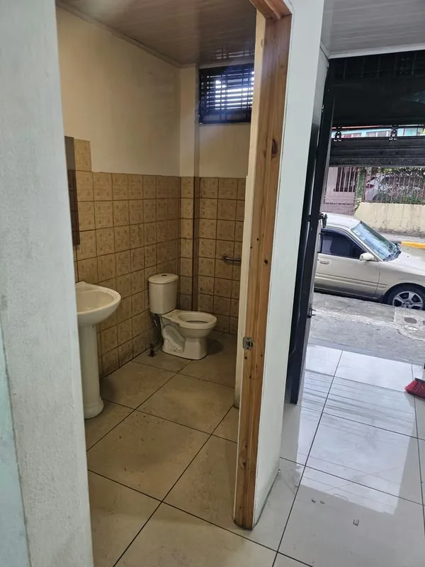 local comercial para negocio comercial o bodega