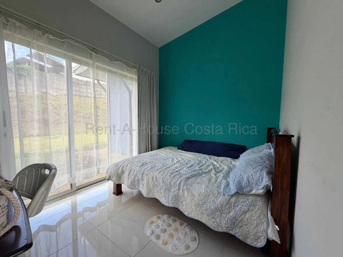 Venta casa de 1 nivel con amplio terreno, vistas y 5 parqueos #26-1877 GS - Venta en Puriscal, photo 2