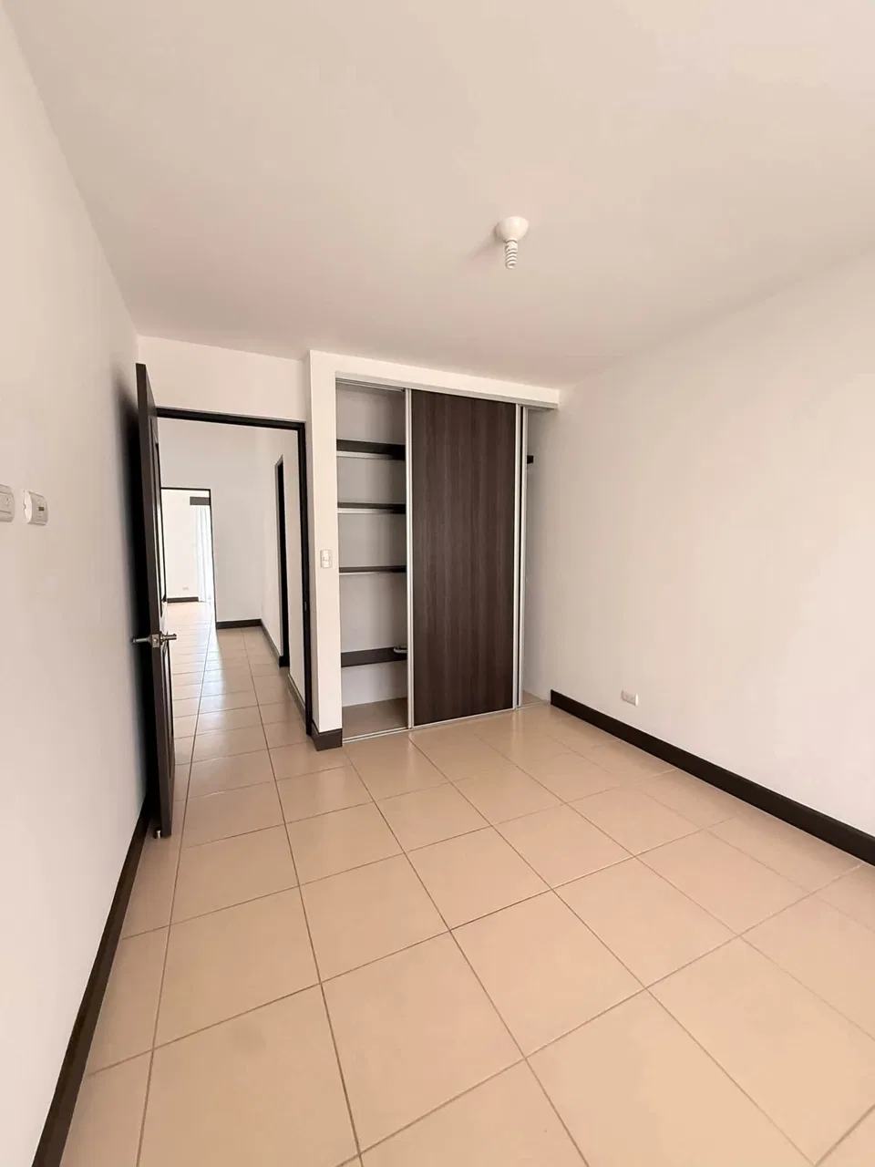 Alquiler de Casa con Terraza - Condominio en Ciudad Colón, photo 11