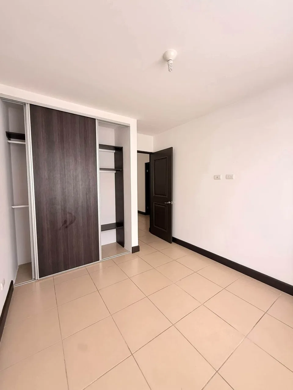 Alquiler de Casa con Terraza - Condominio en Ciudad Colón, photo 9