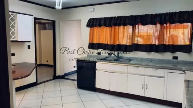 This wonderful house is for rent / sale, newly remodeled and spacious spaces, in Nice Condominium, Belén-La Ribera., photo 10