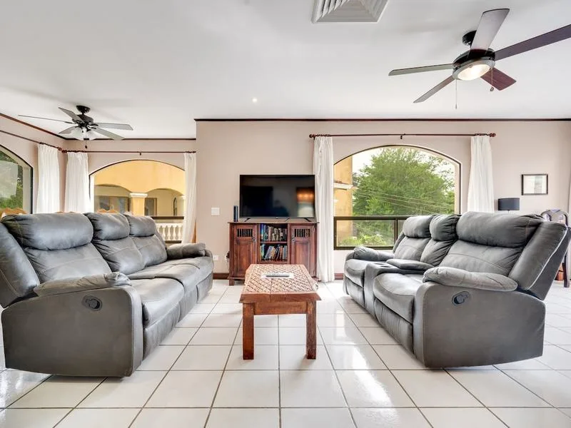 1 Bed Condo For Sale in Playa Flamingo, photo 2