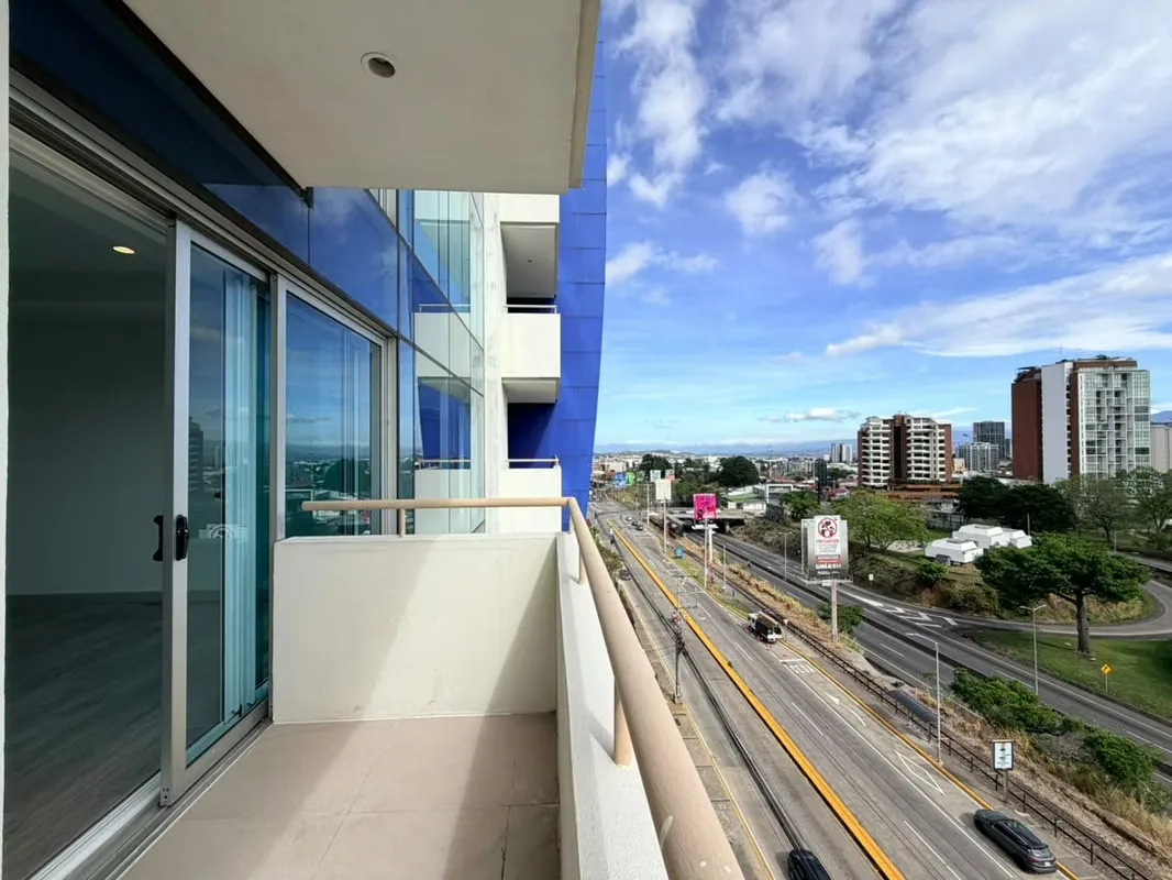 Ubicación privilegiada frente al Parque Metropolitano La Sabana, Condominio Sabana Real, photo 2