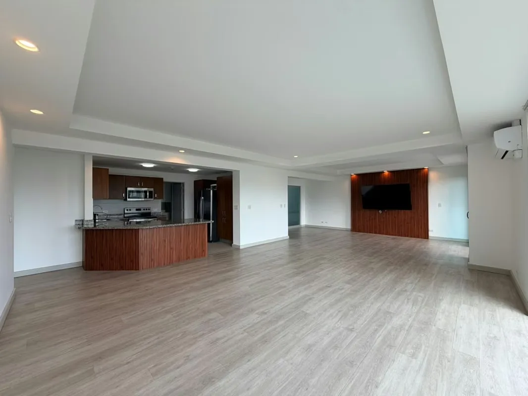 Ubicación privilegiada frente al Parque Metropolitano La Sabana, Condominio Sabana Real, photo 3
