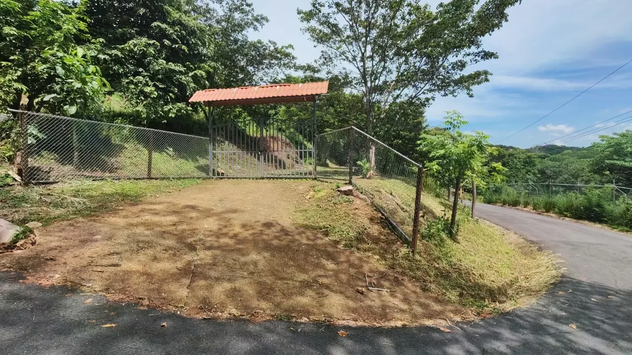 Lote en venta en Altos de San Pablo Turrubares 1500 m2, photo 2