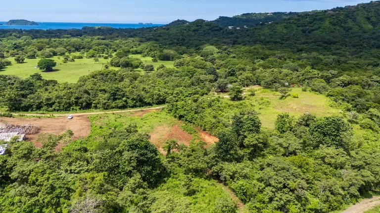 Lot Norte – Potrero: 5,000 m² Flat Build-Ready Lot Near the Beach, photo 3