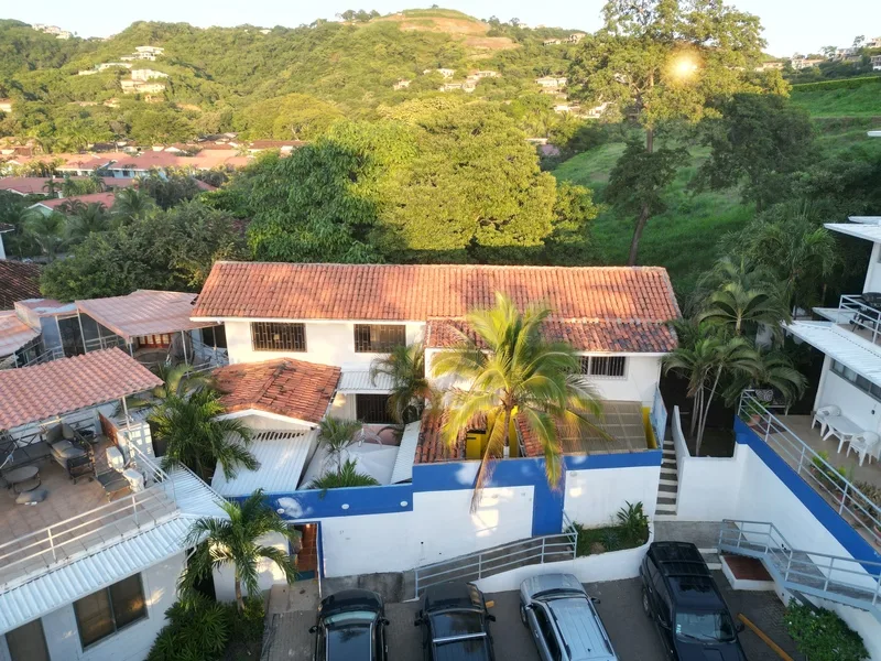 2 Bed Condo For Sale in Playas Del Coco, photo 3