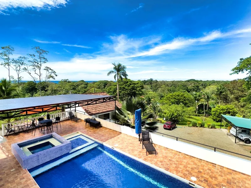4 Bed Hotel / Leisure For Sale in Cahuita, photo 11