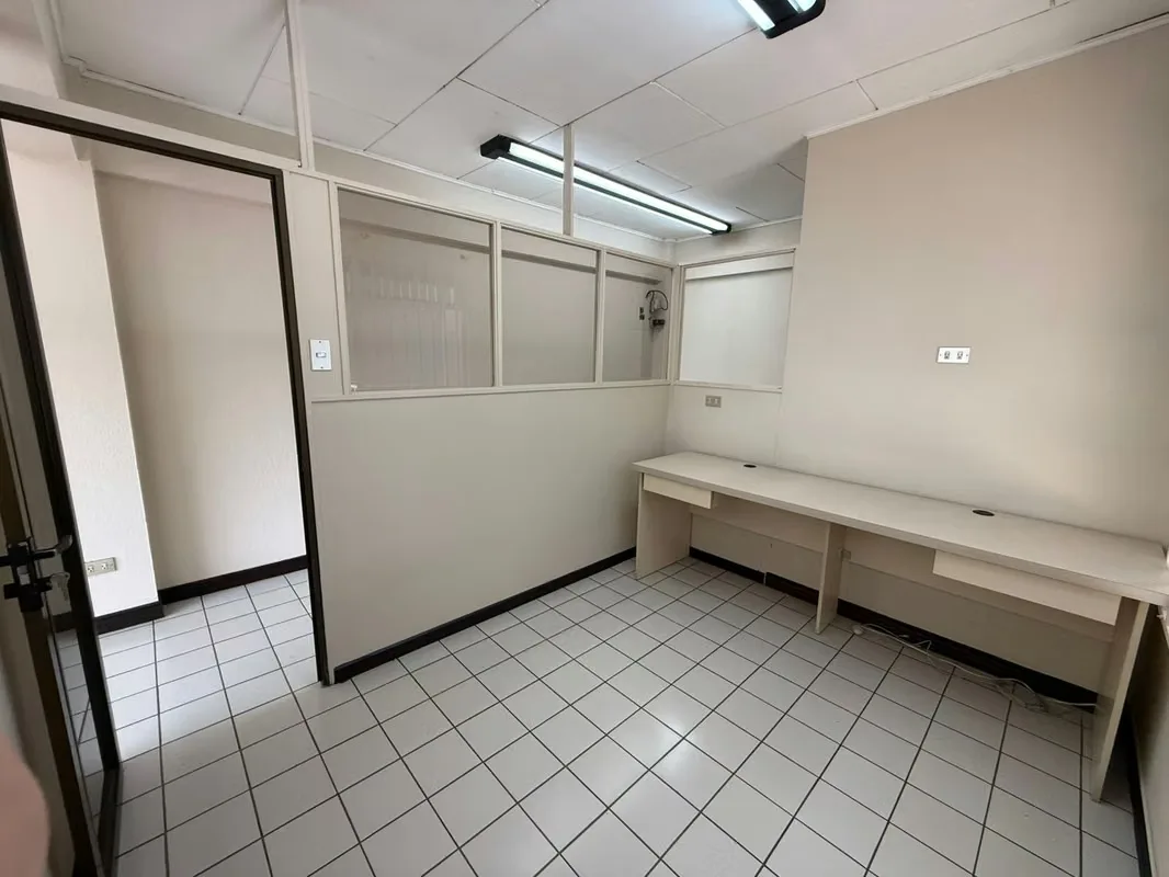 Se alquila oficina de 40 m² en San Antonio de Belén Centro, ...