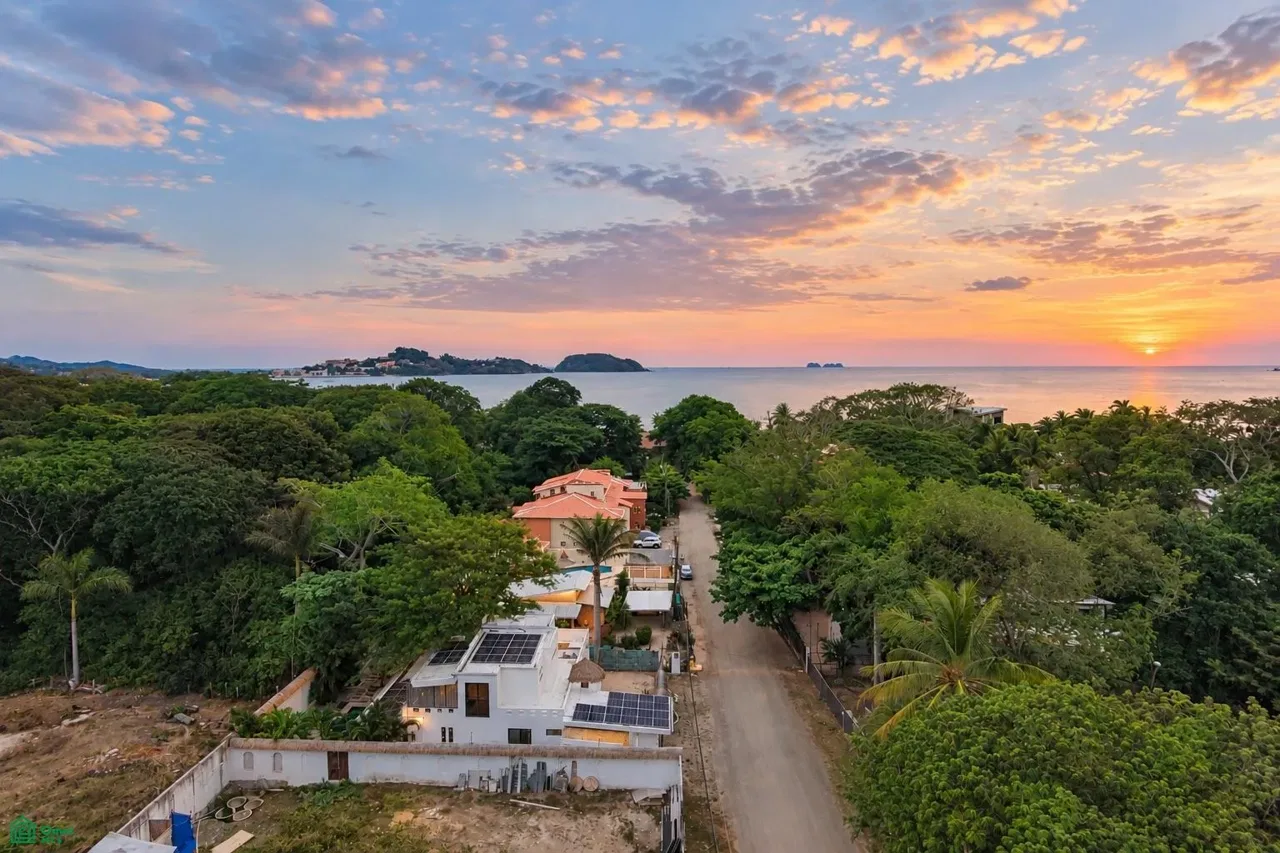 Surfside Beachside Lot Surfside, Playa Potrero, Costa Rica, Tempate, Guanacaste 50304