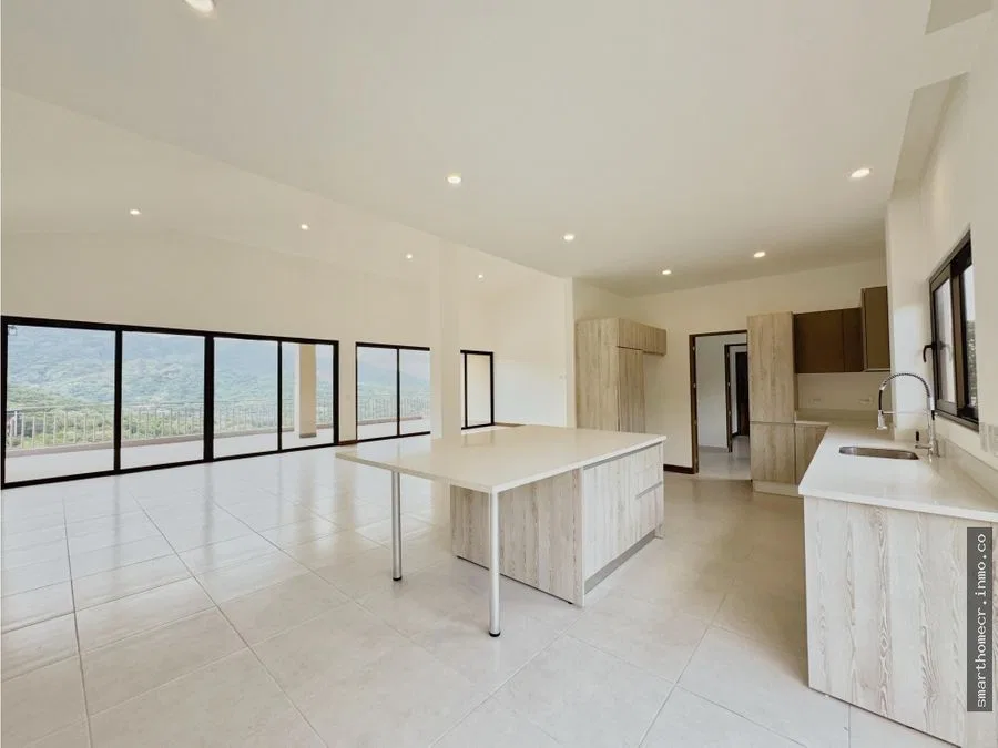 PENTHOUSE EN VENTA CON VISTA PANORÁMICA*
