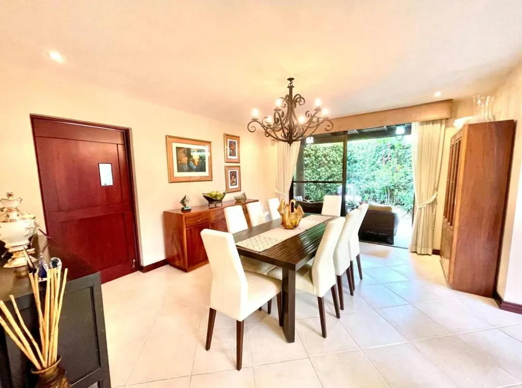 For sale! House in condominium in Jaboncillos