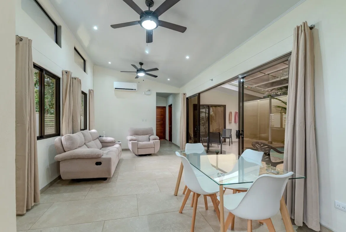 HOUSE AND CASITA CLOSE TO EVERYTHING IN UVITA, photo 9