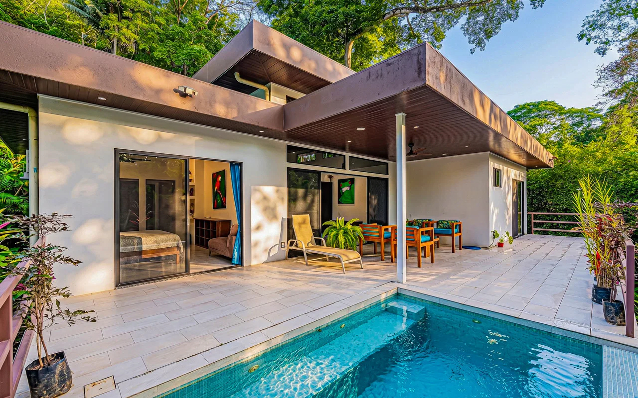 OASIS PROPERTY WITH THREE BEDROOMS NEAR TO THE RIVER, IN BARU – 0.69 ACRES