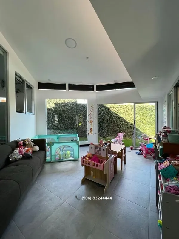 INDEPENDENT HOUSE FOR SALE IN SANTA ANA, photo 3