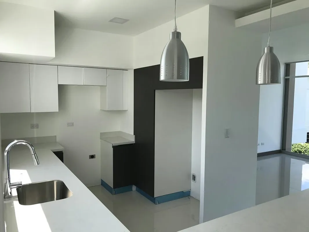 House for Sale in Lourdes / Smart Investment! Townhouse with Immediate Profitability
