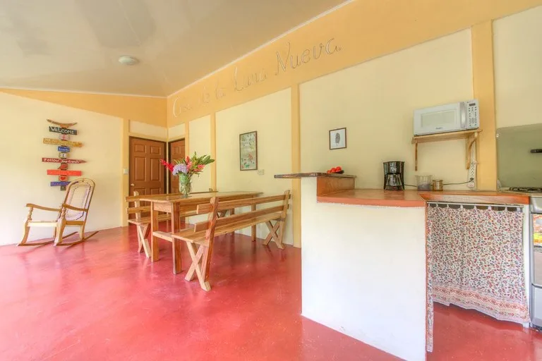 RIO SABALO: Yoga- Wellness-  and Eco Retreat Center