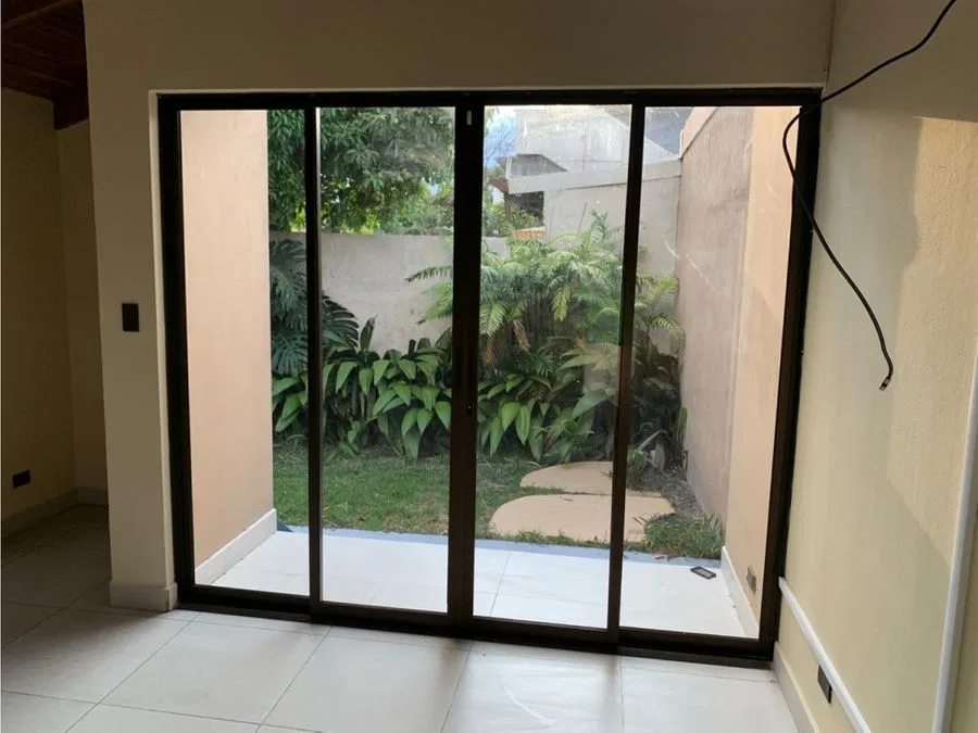 Se alquila Propiedad, Uso de suelo Mixto, San Jose, La Uruca