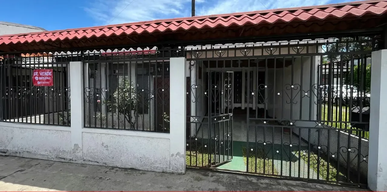 Uso de suelo mixto | Apto para construir hasta 3 pisos o más según ...