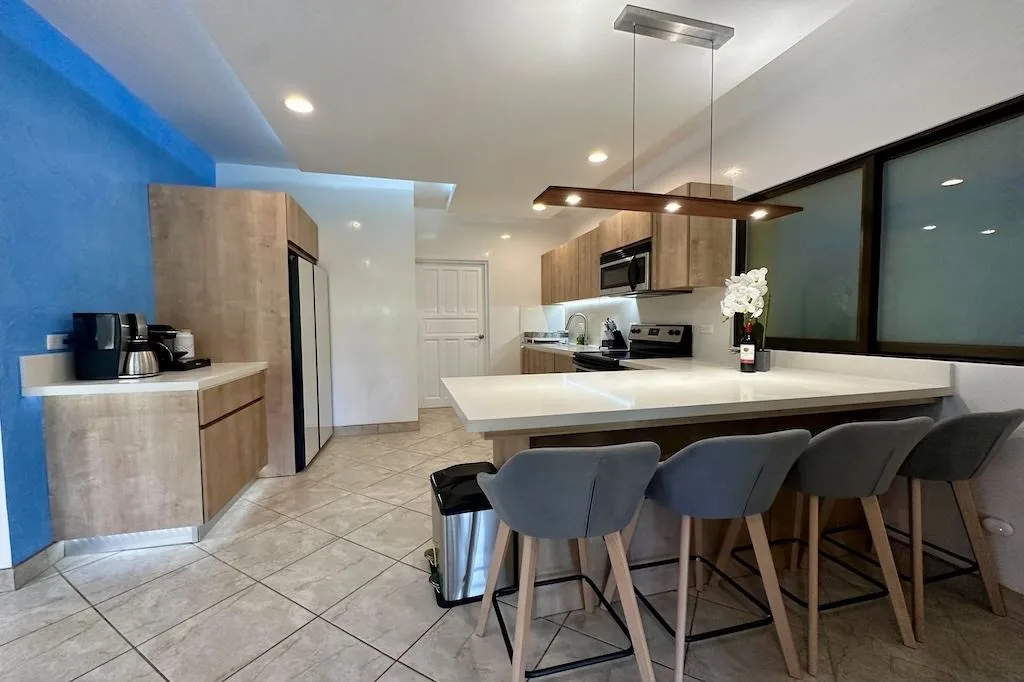 The Oaks 94 ~ Ground-Floor Condo with Custom Finishes and Pool Access, photo 7