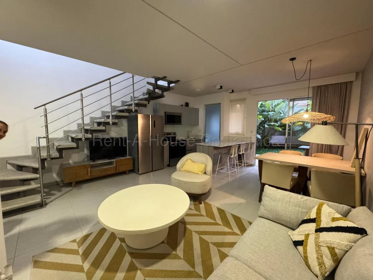 VENTA DE HERMOSA CASA EN SAN RAFAEL DE MONTES DE OCA 27-178 - Venta en Montes de Oca