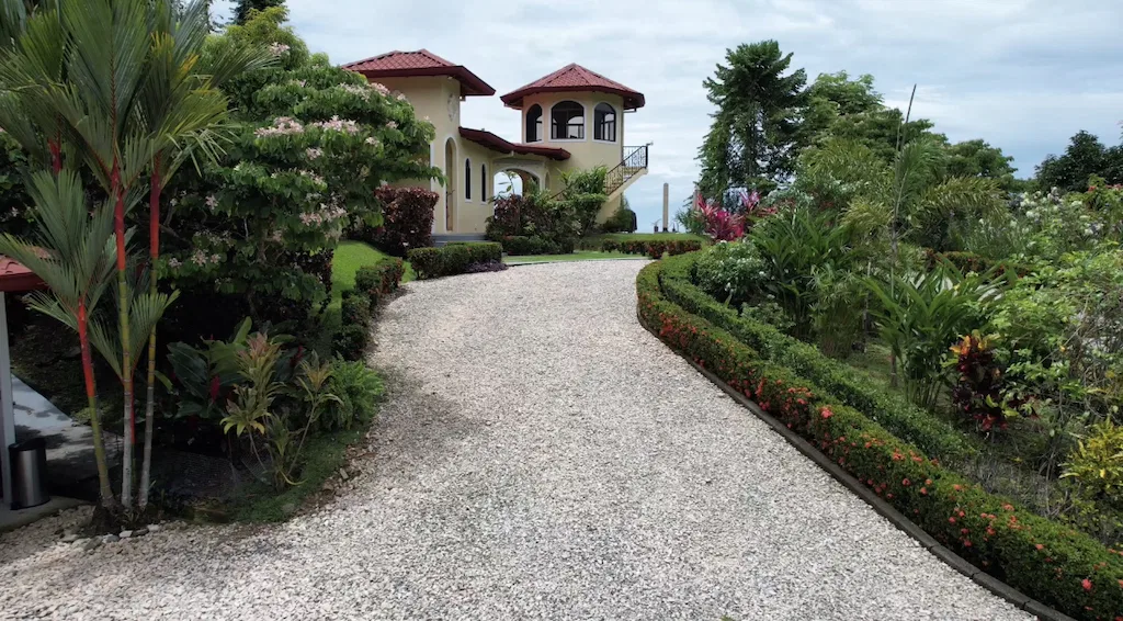 LUXURY HOME IN GATED COMMUNITY  WITH GUEST CASITA, photo 4