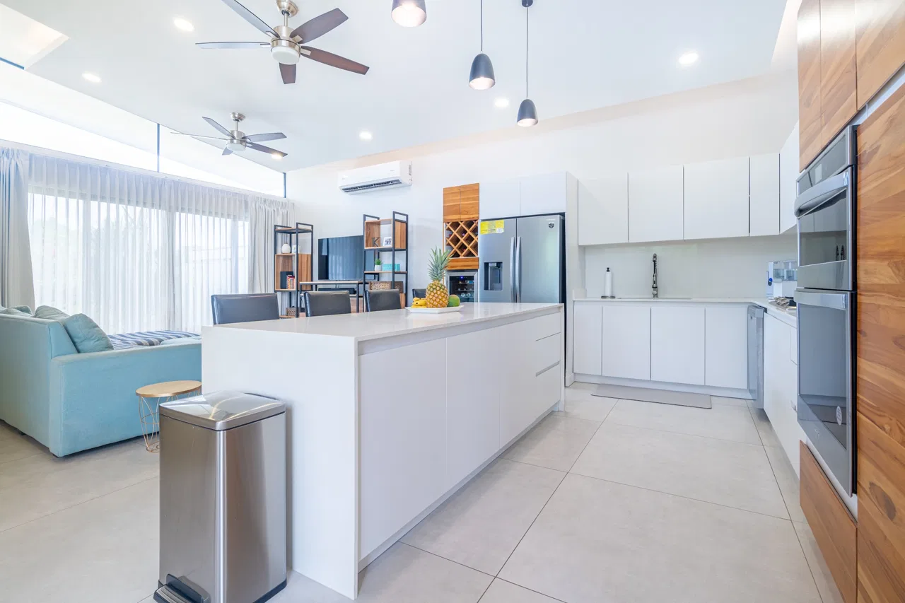 CASA COLA DE BALLENA PROPERTY WITH THREE BEDROOM A LITTLE STEPS OF THE BEACH, IN BAHIA BALLENA – 0.16 ACRES, photo 21
