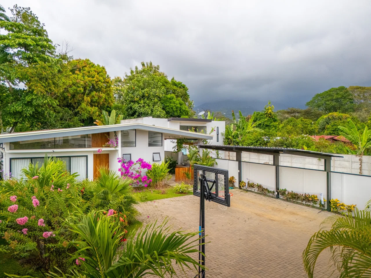 CASA COLA DE BALLENA PROPERTY WITH THREE BEDROOM A LITTLE STEPS OF THE BEACH, IN BAHIA BALLENA – 0.16 ACRES, photo 5