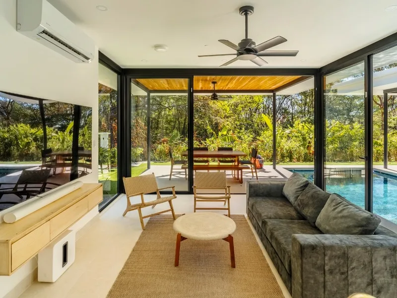 6 Bed Single Family Homes For Sale in Playa Grande, photo 12