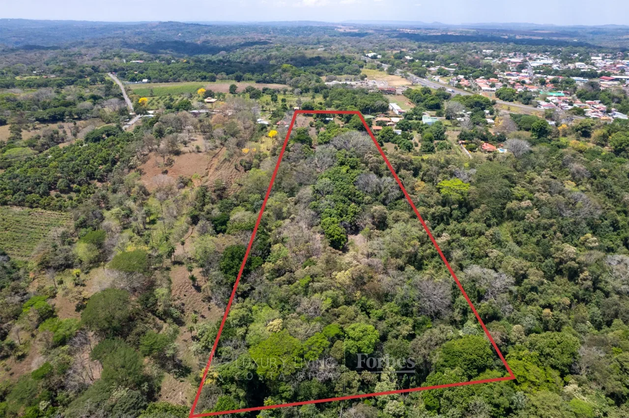 Finca agrícola con uso de suelo mixto en Orotina