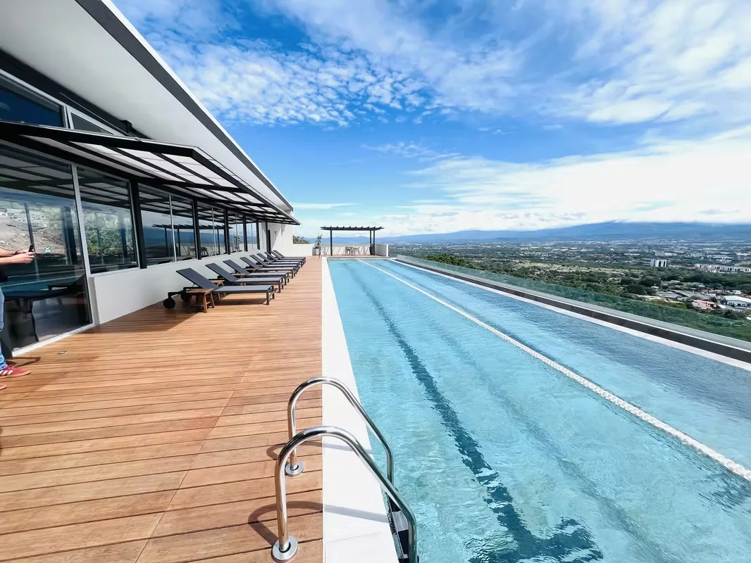 FOR SALE | YOUR NEW HOME ABOVE THE CLOUDS SANTA ANA, photo 14