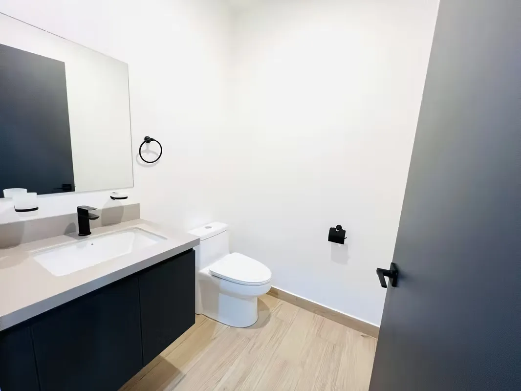 FOR SALE | YOUR NEW HOME ABOVE THE CLOUDS SANTA ANA, photo 15