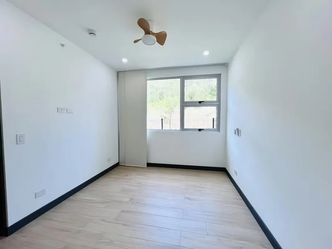 FOR SALE | YOUR NEW HOME ABOVE THE CLOUDS SANTA ANA, photo 4