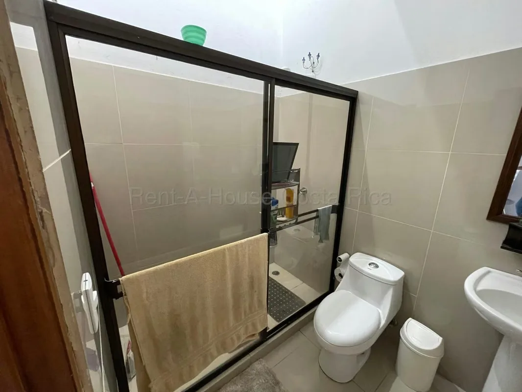 Esta hermosa casa en condominio, ofrece un estilo de vida moderno y cómodo en San Rafael Arriba, Desamparados., photo 11