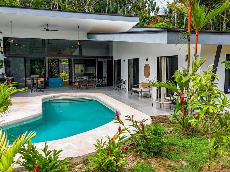 3 Bed Single Family Homes For Sale in Uvita