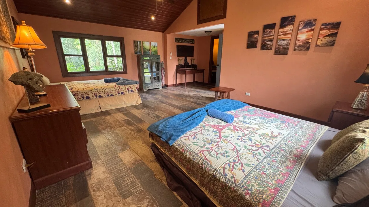 HOTEL PROPERTY WITH TWELVE BEDROOM AND OCEAN VIEWS, IN LA COLONIA – 1.5 ACRES, photo 17