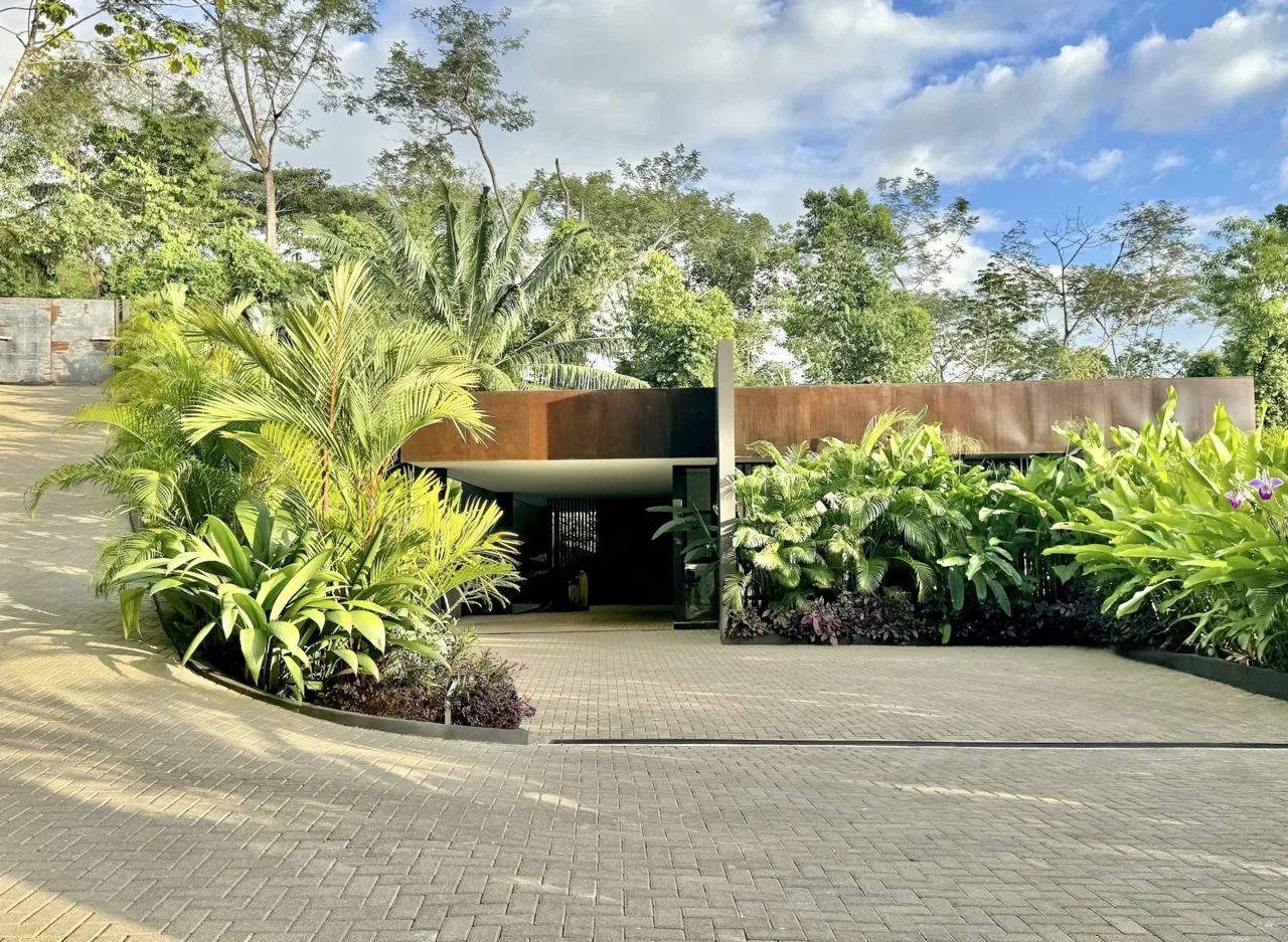 BLACK VILLAS IN THE MIDDLE OF THE NATURE, IN UVITA – 2.35 ACRES, photo 15