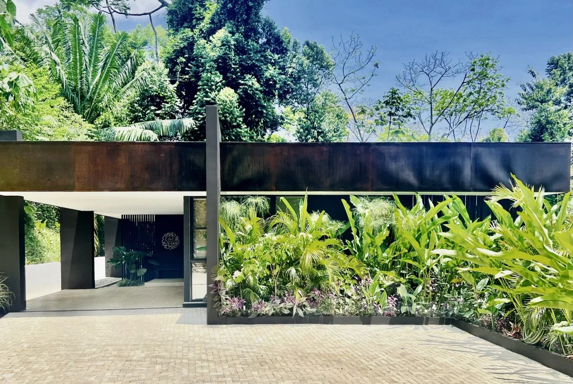 BLACK VILLAS IN THE MIDDLE OF THE NATURE, IN UVITA – 2.35 ACRES, photo 18