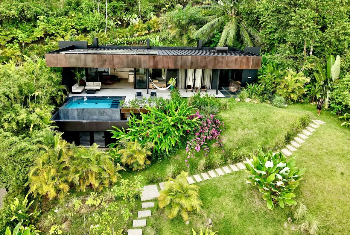 BLACK VILLAS IN THE MIDDLE OF THE NATURE, IN UVITA – 2.35 ACRES, photo 8