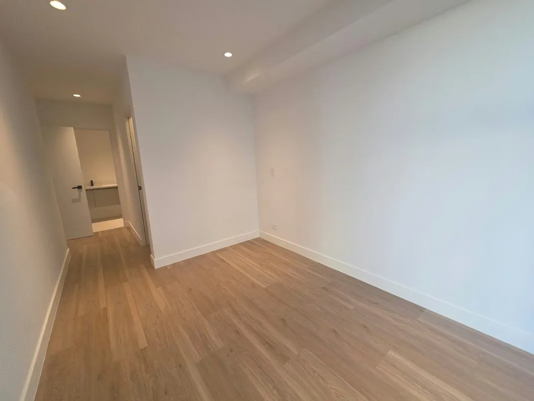 Apartment for rent in Rohrmoser, Parkwood Building, photo 11