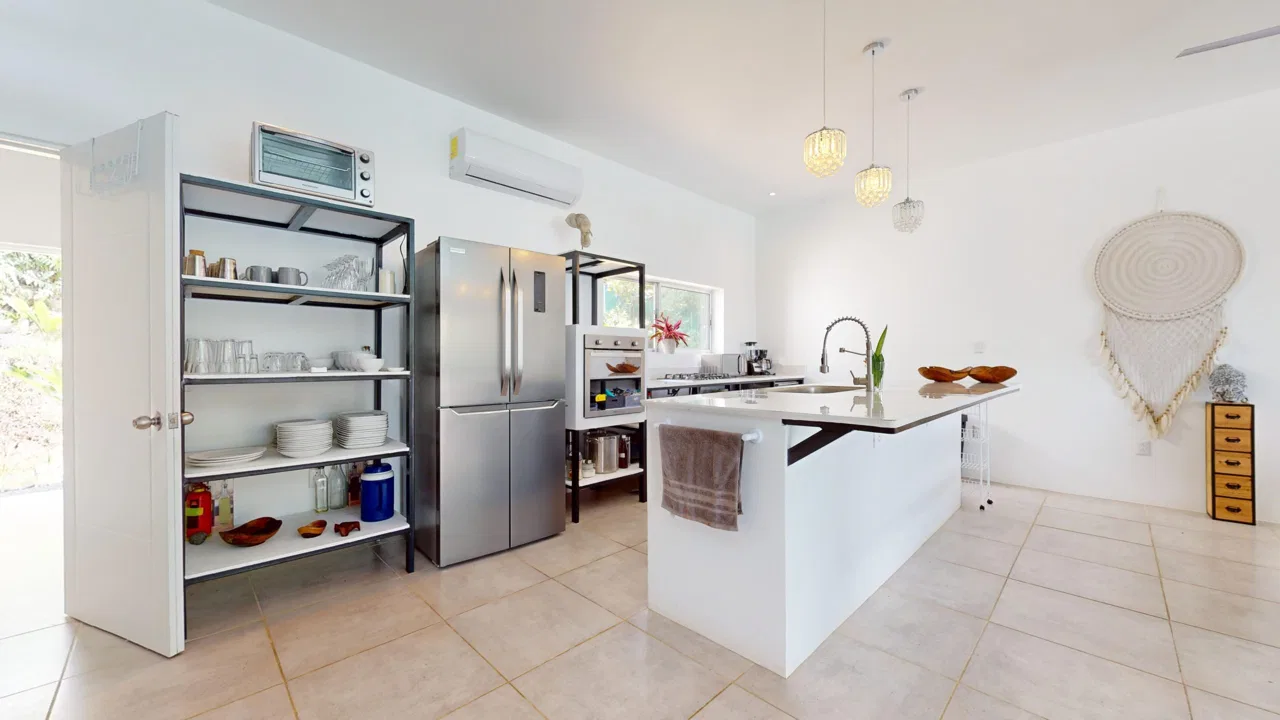BEAUTIFUL AND MODERN HOME IN UVITA WITH INFINITY POOL, OCEAN VIEWS AND RENTAL OPTIONS, photo 11