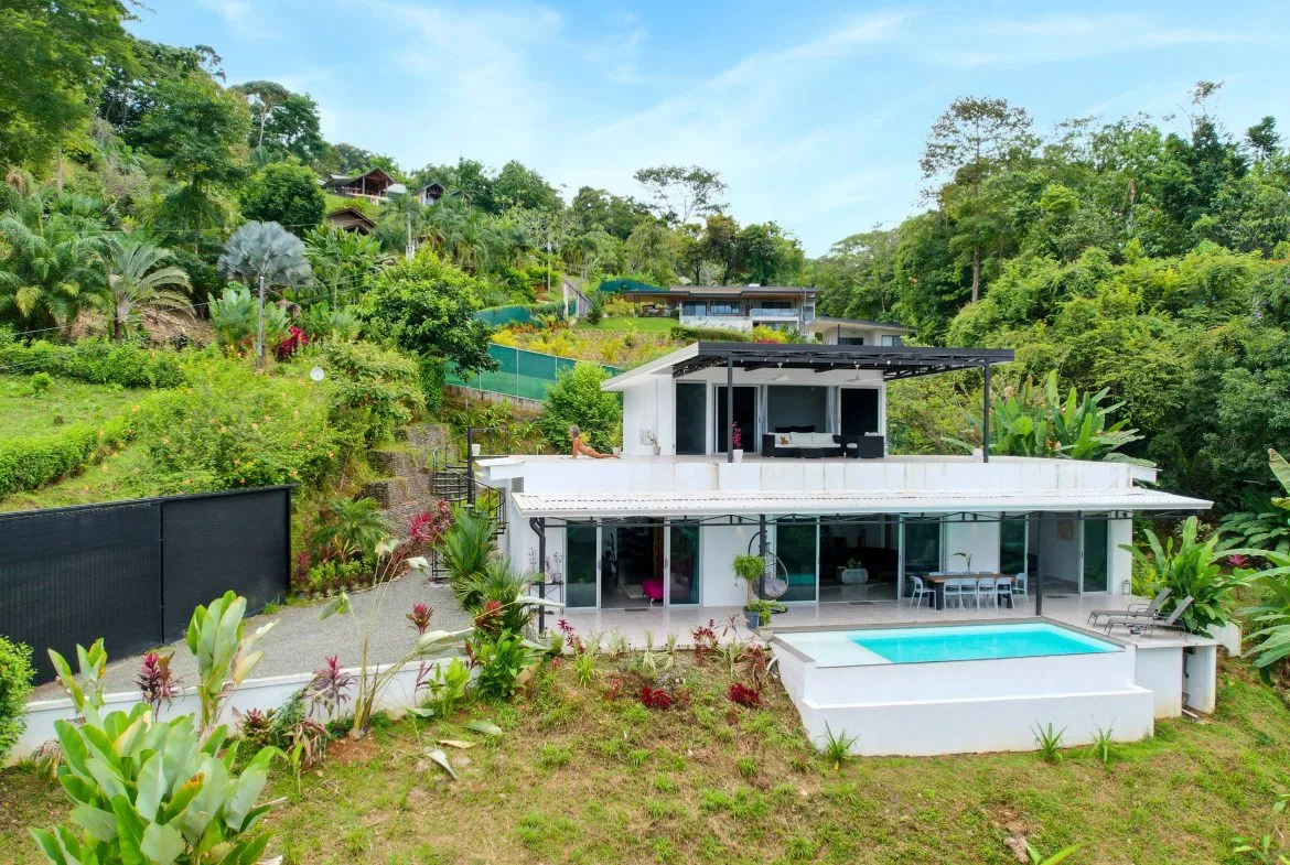BEAUTIFUL AND MODERN HOME IN UVITA WITH INFINITY POOL, OCEAN VIEWS AND RENTAL OPTIONS, photo 4