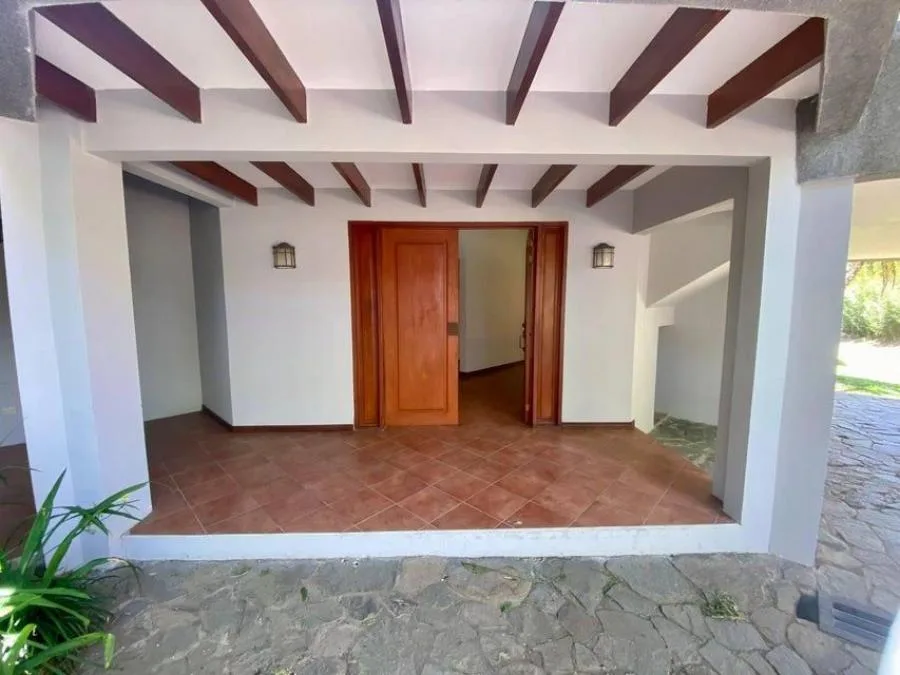se vende casa en escazu centro - Venta en Escazú, photo 2