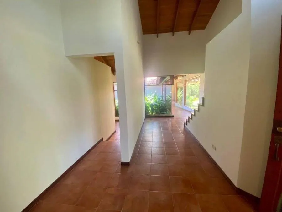 se vende casa en escazu centro - Venta en Escazú, photo 3