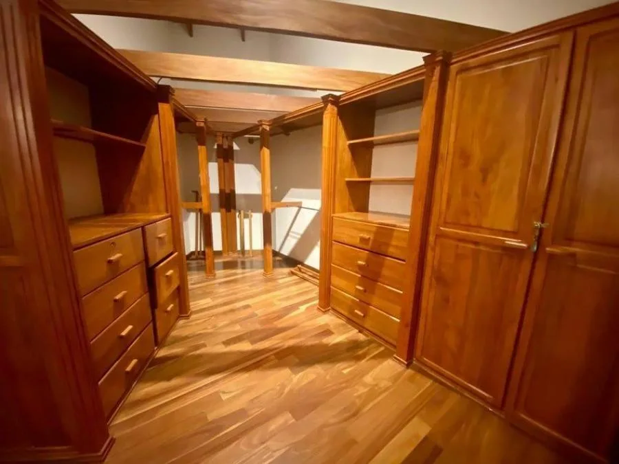 se vende casa en escazu centro - Venta en Escazú, photo 5
