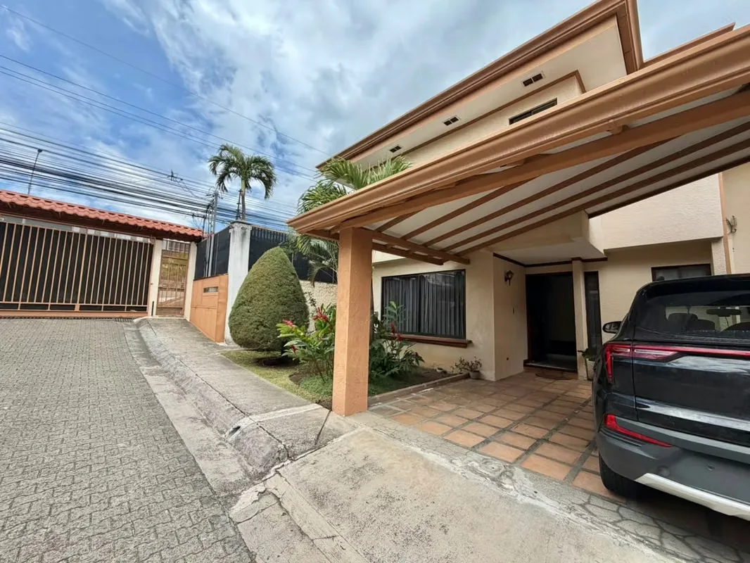 House for Sale in Guachipelín, Escazú.