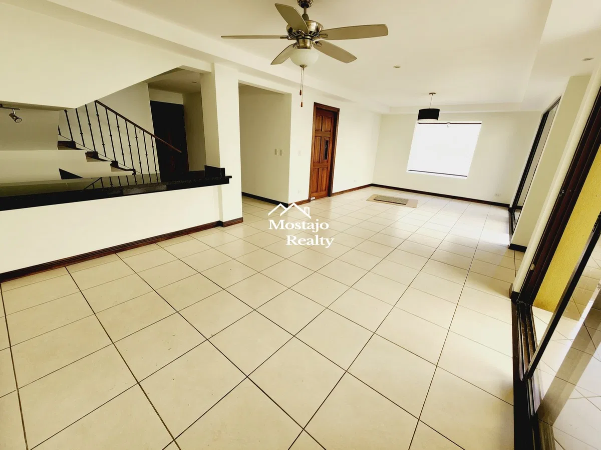 Alquiler de Casa Condominio Almeria, Pozos de Santa Ana