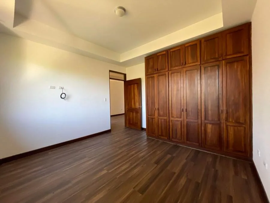 Venta de Casa en Santa Ana en Residencial RAH 24-1025 MGA - Venta en Santa Ana, photo 4