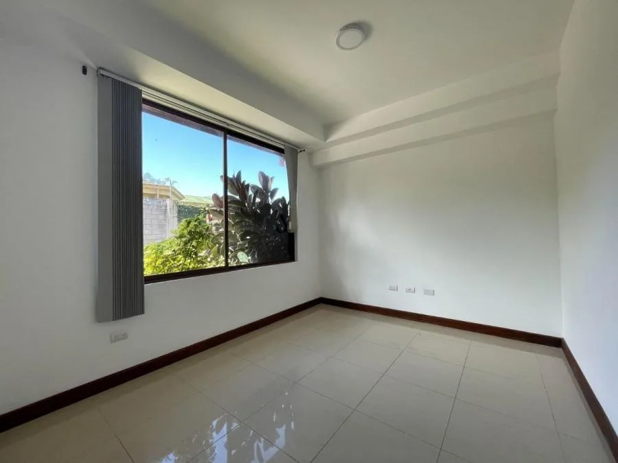 Venta de Casa en Santa Ana en Residencial RAH 24-1025 MGA - Venta en Santa Ana, photo 8